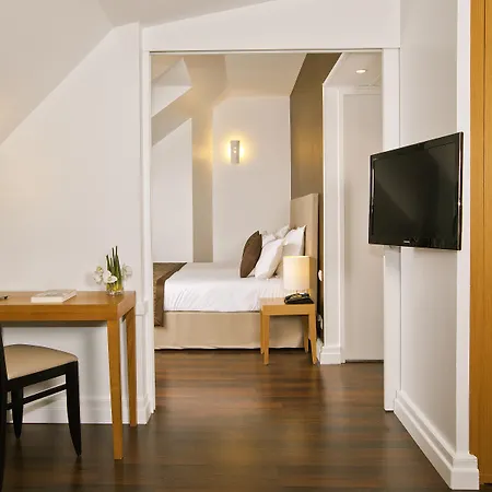 Residhome Opera Aparthotel 4*