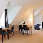 Residhome Opera Ξενοδοχείο με διαμερίσματα 4*