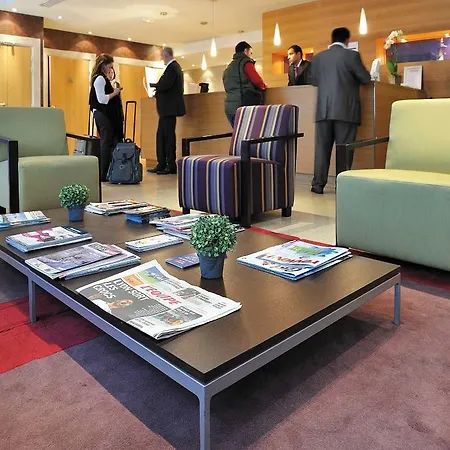 מלון דירות Residhome Opera 4*