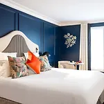 Residhome Opera 4*