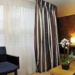 Residhome Opera 4*