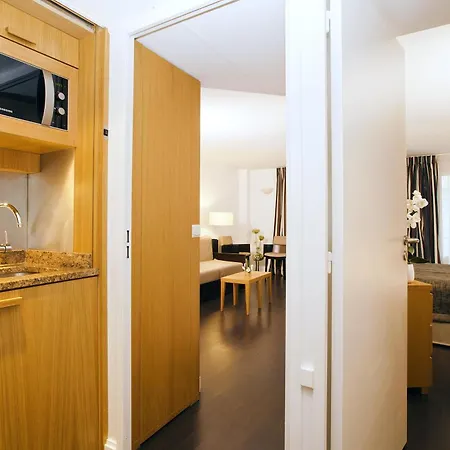 レジドーム オペラ アパートホテル 4*